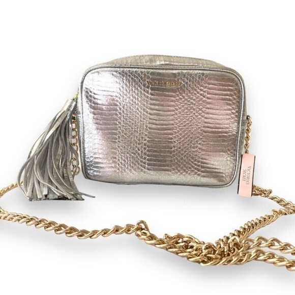Victoria’s Secret Silver Faux Crocadile Embossed Square Purse Chain Strap Tassel - Picture 2 of 13